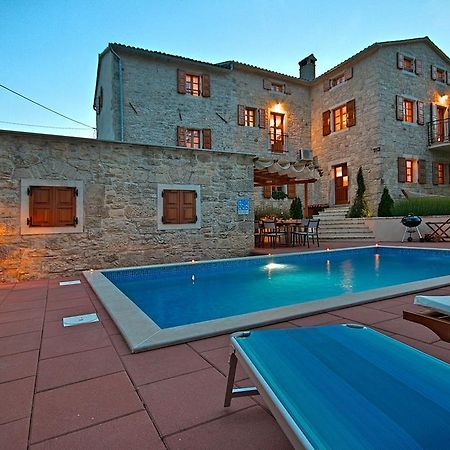 Villa Angela e Giovanni Vižinada Esterno foto