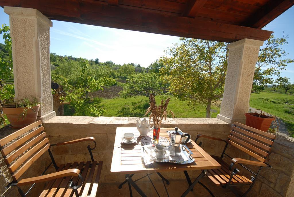 Villa Angela e Giovanni Vižinada Camera foto