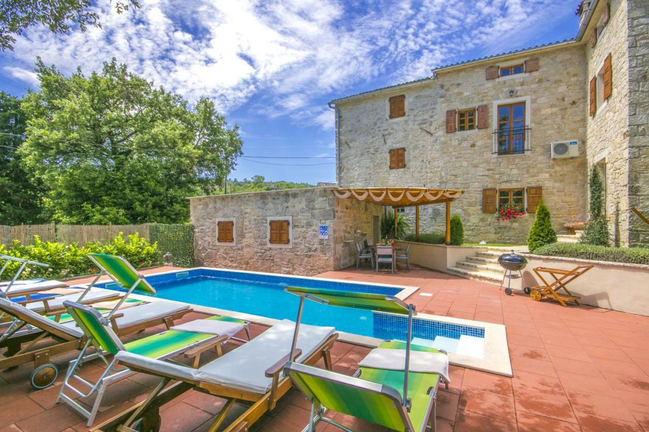 Villa Angela e Giovanni Vižinada Esterno foto
