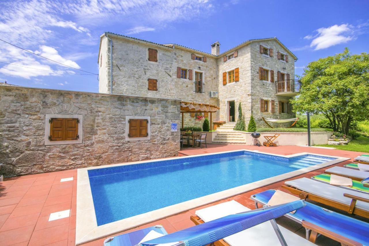 Villa Angela e Giovanni Vižinada Esterno foto